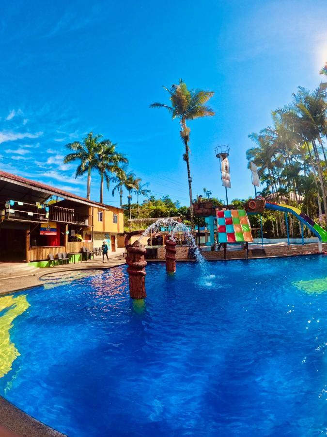 Hosteria D'Carlos Aqua Park Hotel Santo Domingo de los Colorados Kültér fotó