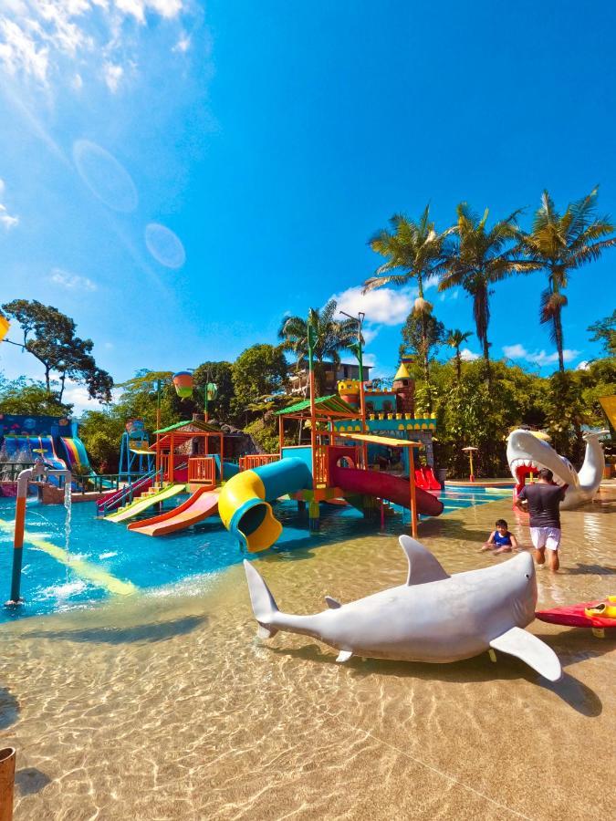 Hosteria D'Carlos Aqua Park Hotel Santo Domingo de los Colorados Kültér fotó