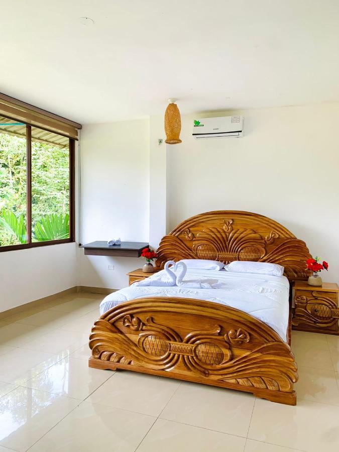 Hosteria D'Carlos Aqua Park Hotel Santo Domingo de los Colorados Kültér fotó