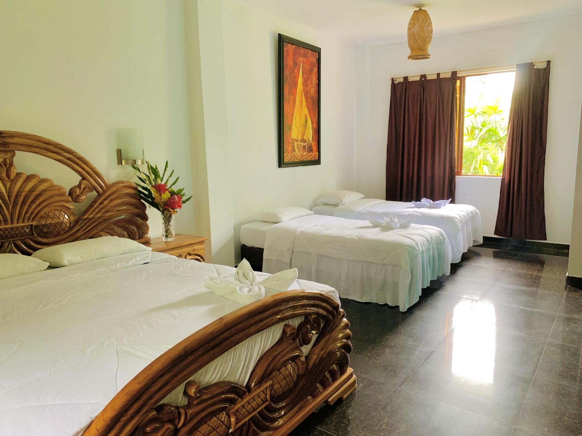 Hosteria D'Carlos Aqua Park Hotel Santo Domingo de los Colorados Kültér fotó